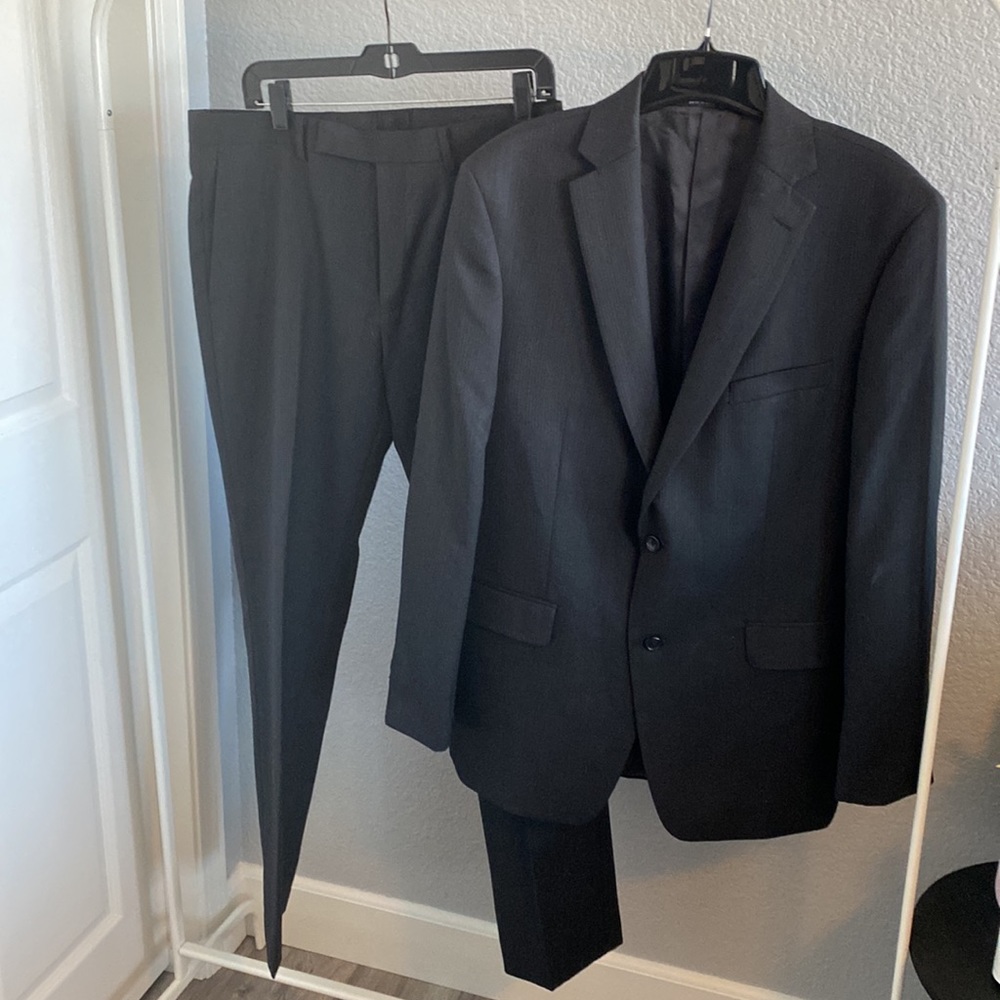 Marc Anthony Suit